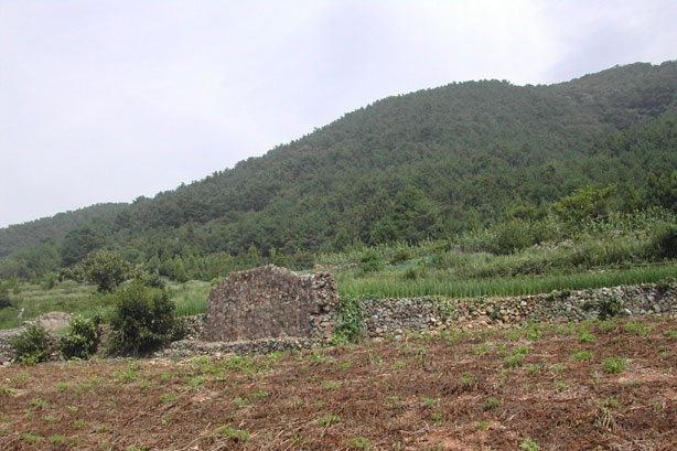 추봉도 포로수용소 흔적 터 사진