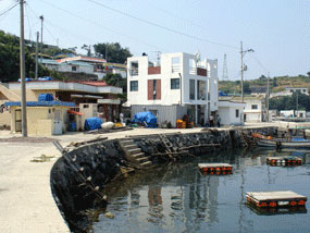 마을 우측 풍경 사진