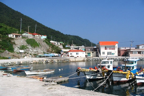 탄항마을 선착장 전경 사진