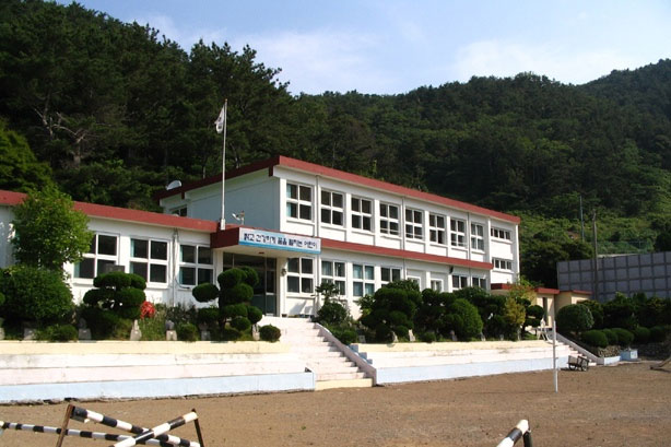 상노대도 초등학교 전경 사진