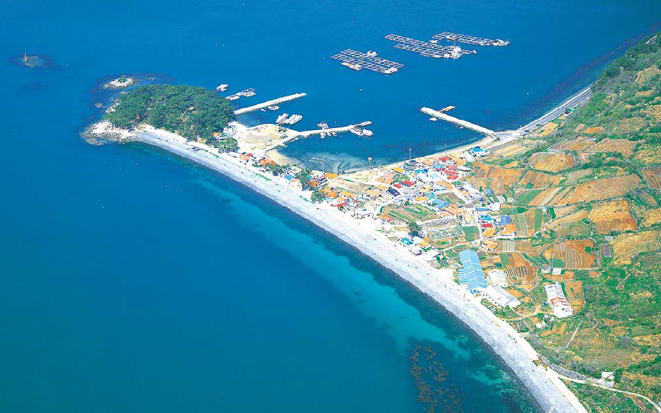 秋蜂岛蜂岩卵石海水浴场5