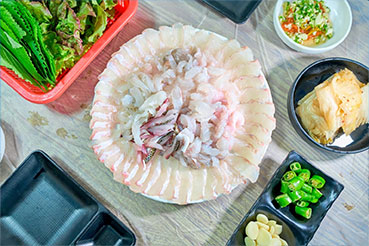 모둠회·도미구이·도다리쑥국